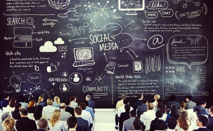 10 Ways to Use Social Media to Improve Project Management